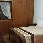 Casa Do Cadaval Rio Caldo